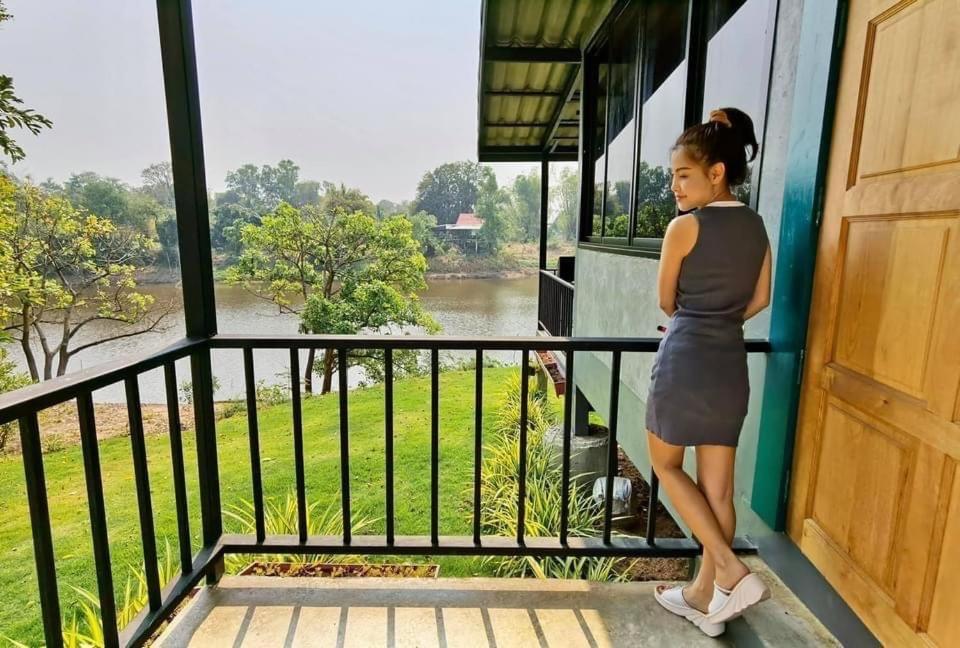 Morocco Blue Cafe By Chilong River Farm Resort Muang Kosum Exterior foto
